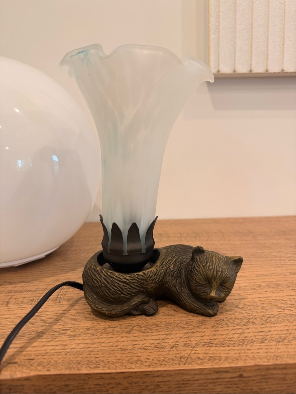 bronze & glass cat lamp